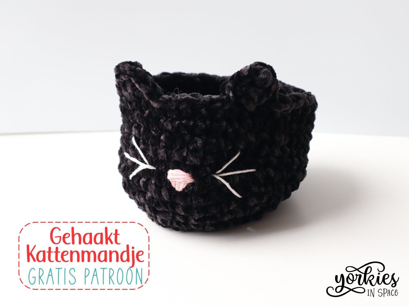 Mandje met kattenoren – gratis haakpatroon