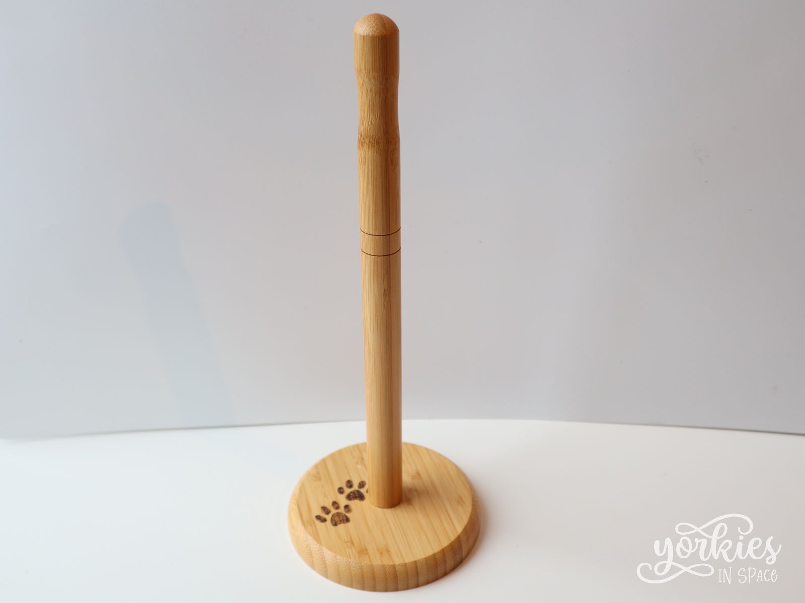 Keukenrolhouder personaliseren met pyrografie – origineel en goedkoop cadeautje!